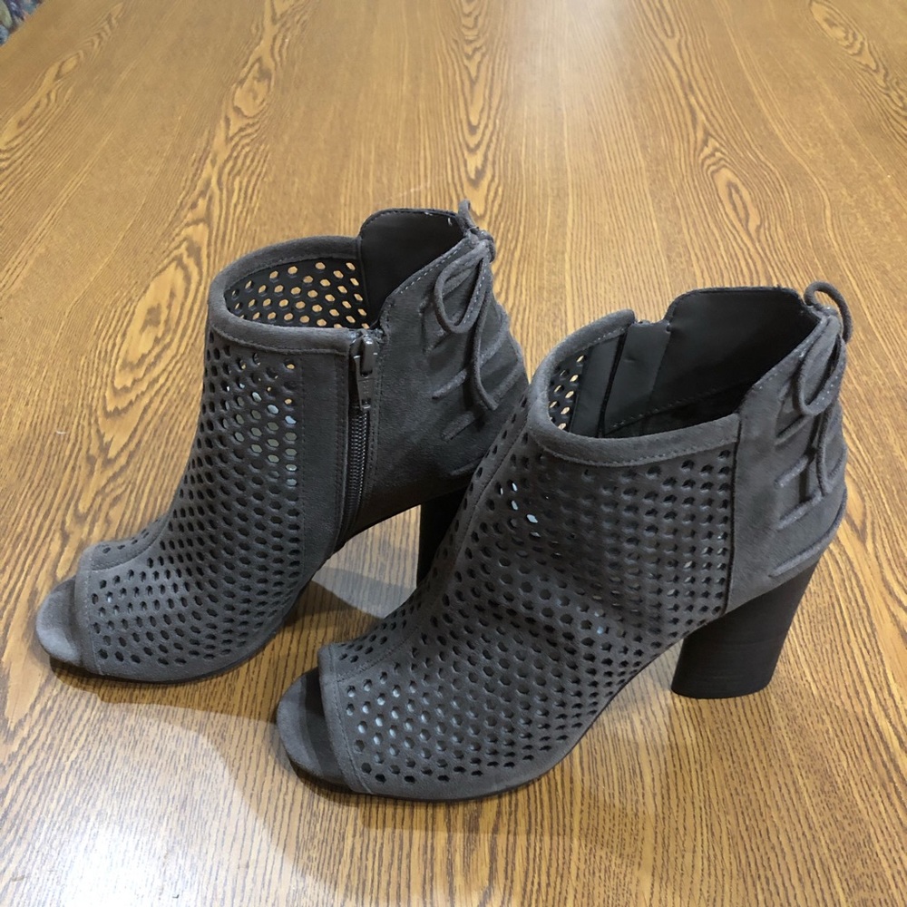 Gianni Bini Lasercut Suede Peep Toe Shooties